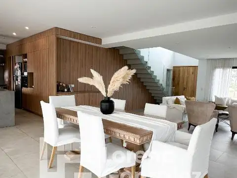 Puertos del Lago, Casa en venta