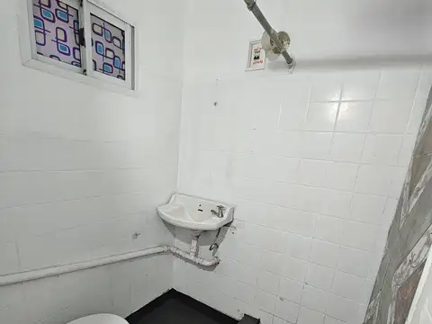 Departamento en Alquiler en Gregorio de Laferrere, $ 350.000