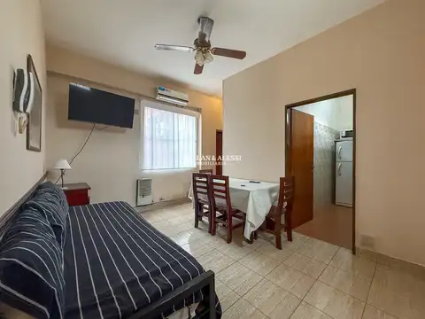 Avenida Angel Gallardo 200