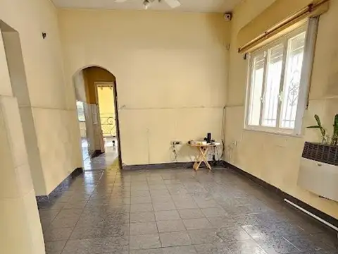 Casa en Venta en Castelar Sur, USD 155.000