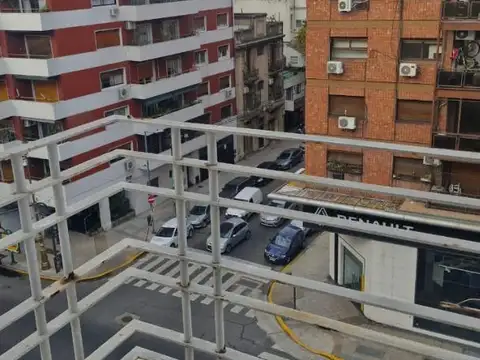 Av. Montes De Oca 1103 , Piso 6