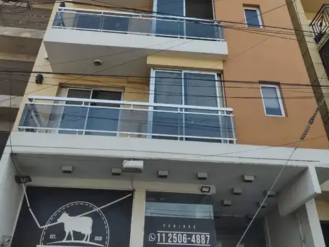 VENTA DEPTO EN DUPLEX 3 AMBIENTES-PATIO-CON RENTA