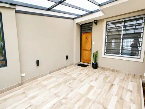 Casa en Venta en Villa Sarmiento, USD 127.000
