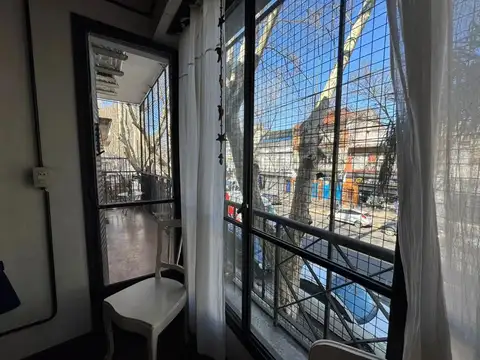 Avenida La Plata 2400, Piso 1°