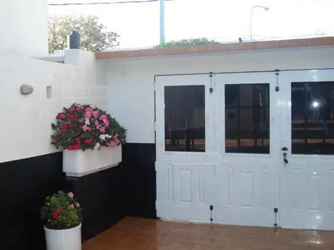 GUAMINI 3000, Piso PB