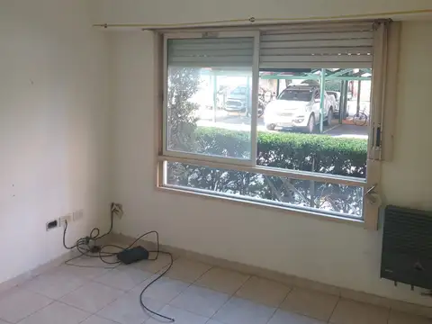 Estanislao San Zeballos 3600, Piso PB