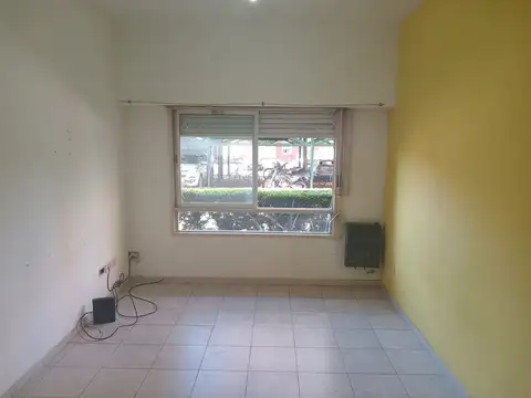 Depto en PB en complejo cerrado c/segurdad 24 hs, SUM a 1 cuadra de Av Mitre