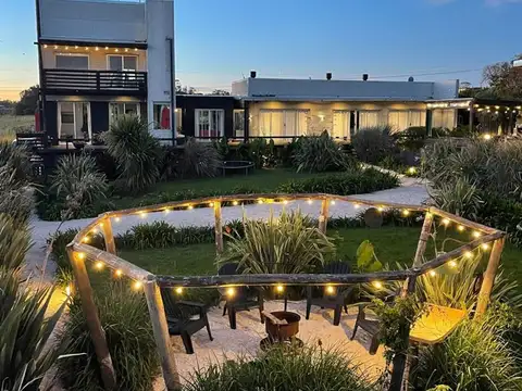 Casa en Alquiler con 1 cochera