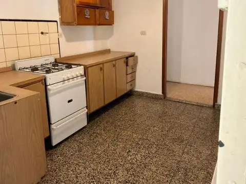 DEPARTAMENTO EN VENTA 3 AMBIENTES CON PATIO VILLA LUZURIAGA