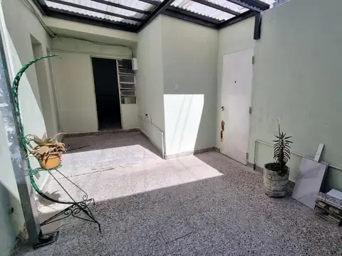 Depto Tipo Casa en Venta de 1 dormitorio