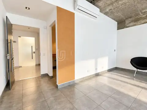 Oficina en Alquiler en Pilar, USD 700