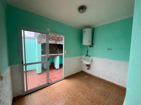 Avenida Presidente Perón 4500