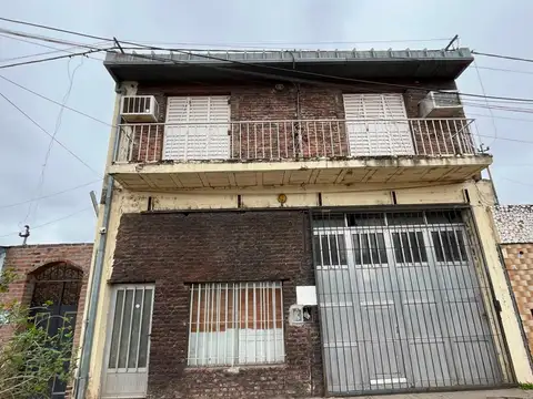 Casa en Planta Alta | 3 Dormitorios | Patio seco