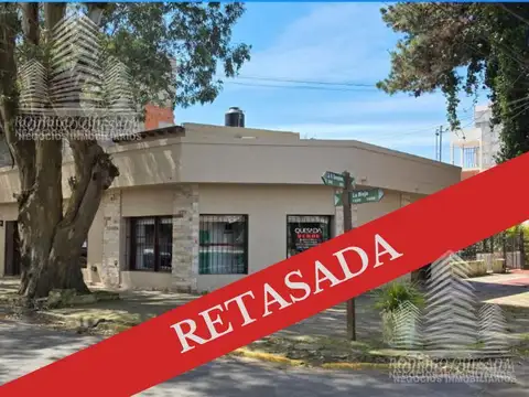 |CASA EN HERMOSA ZONA DE SAN BERNARDO|TERRAZA Y COCHERA CUB| RETASADA