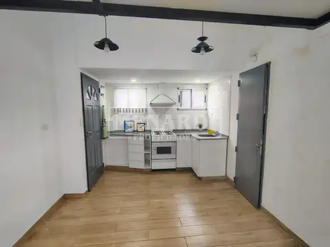 Depto Tipo Casa en Alquiler en Chilavert, $ 480.000