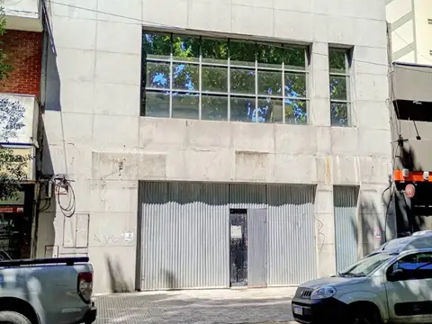 IMPORTANTE LOCAL EN LINIERS 2 PLANTAS (EX CITIBANK)