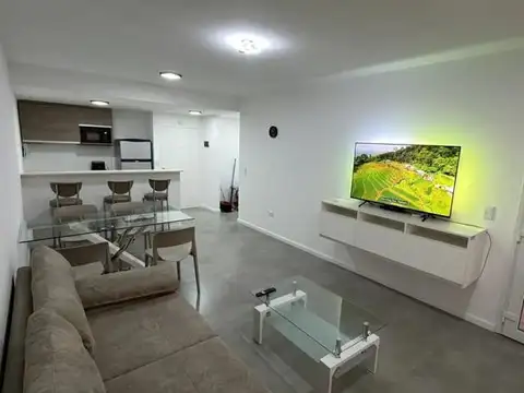 Departamento 2 ambientes en ALQUILER TEMPORARIO, mínimo 6 meses, en Canning Center.