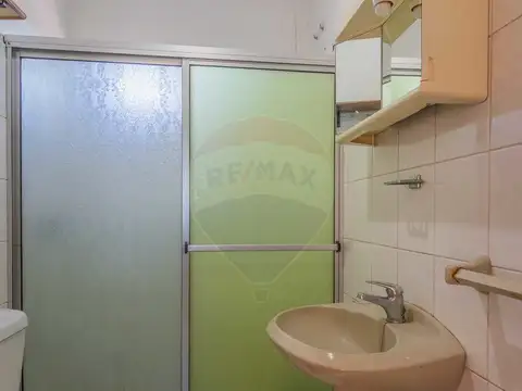 Casa 9 ambientes con 3 baños