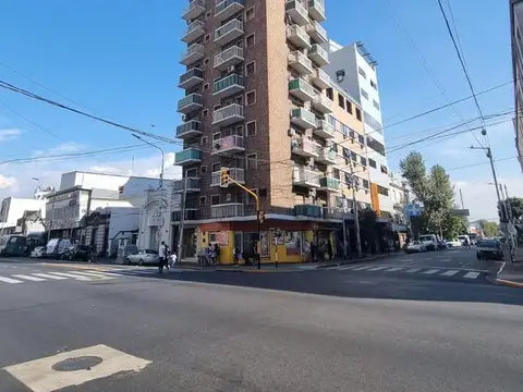 AV BELGRANO al 700