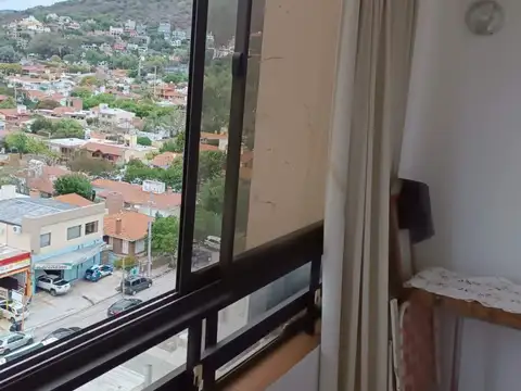 Departamento 6 ambientes con 1 baño