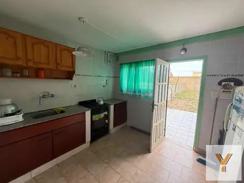 Depto Tipo Casa 4 ambientes con 2 baños