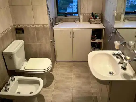 Departamento 4 ambientes con 2 baños