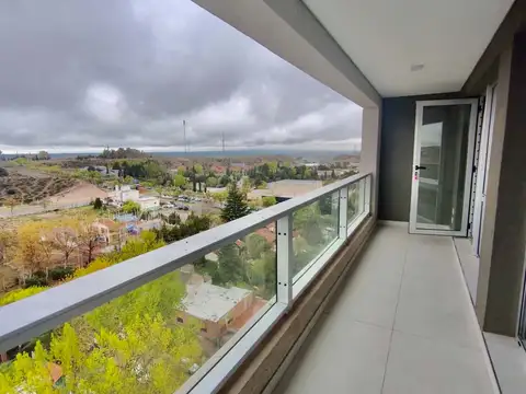Departamento en Alquiler con 1 cocheras
