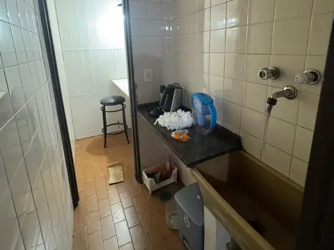 ALQUILER LOCAL DE 95,7 M2 DOBLE ALTURA EN CHACARITA