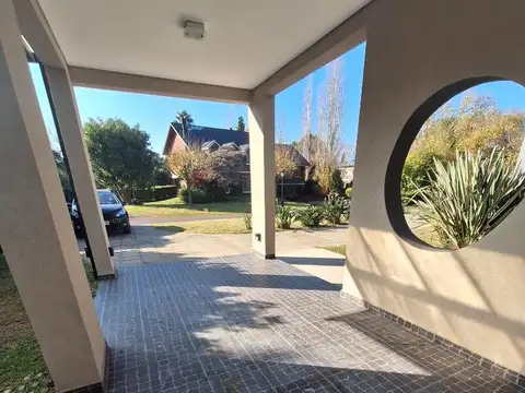 Autopista Bs. As. La Plata Km. 33