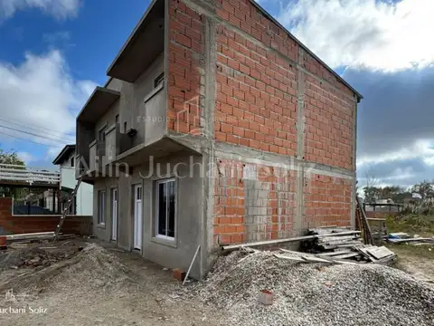 DUPLEX TRES AMBIENTES EN VENTA