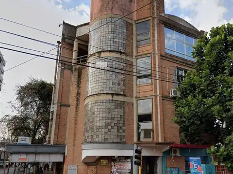 LCF A190 - OFICINAS CÉNTRICAS - FRENTE A LA MUNICIPALIDAD DE POSADAS