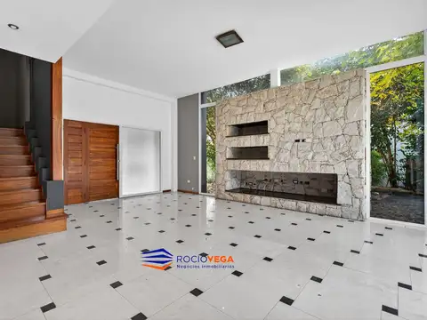 Casa en Alquiler al Este