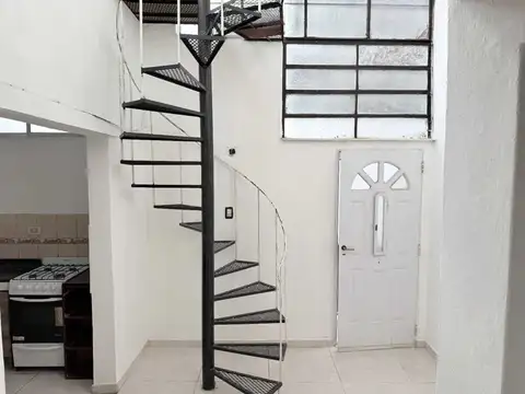 Depto Tipo Casa 3 ambientes con 1 baño