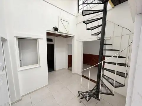 Venta Ph 3 amb Caseros excelente ubicacion terraza