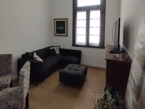 Carlos Pellegrini 800