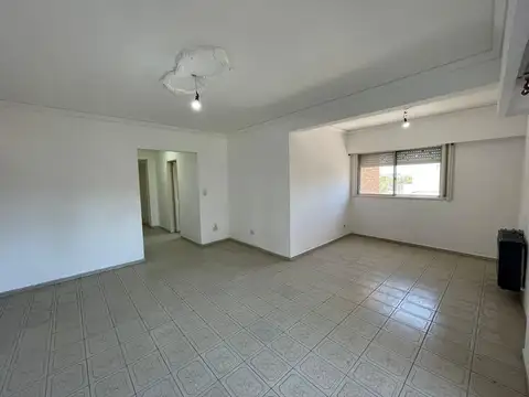 Departamento en Alquiler en Quilmes, $ 900.000