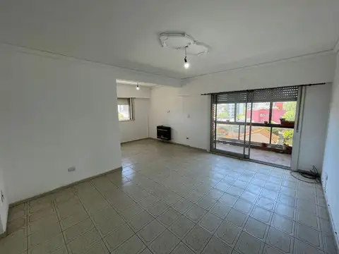 H.yrigoyen 800, Piso 5