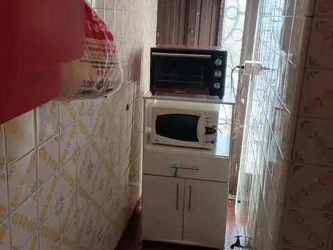 CASA DE DOS PLANTAS DE 4 AMBIENTES