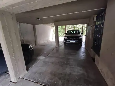 Oficina en Venta con 2 cocheras