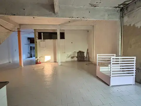 LOCAL EN VILLA ESPAÑA