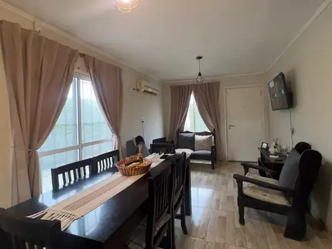 Casa en venta Los Hornos 3 dormitorios