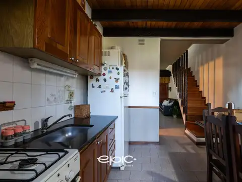 Departamento 4 ambientes con 2 baños