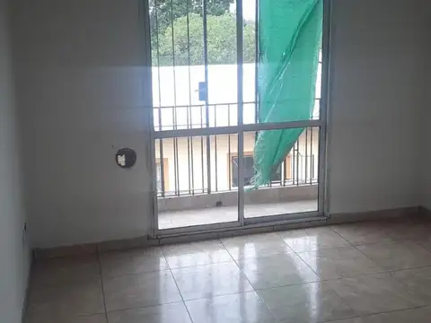 Departamento en Villa De Mayo