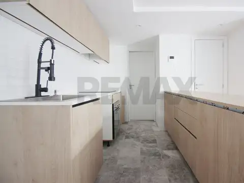Depto Tipo Casa en Venta en Chacarita, USD 289.000