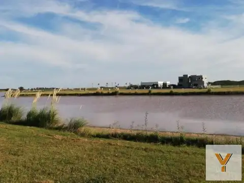 Terreno en venta - 735mts2 - San Vicente