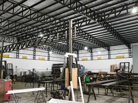 ALQUILER GALPON INDUSTRIAL DE 670 M2 CARLOS PAZ