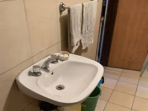 Local en Venta Via Pública