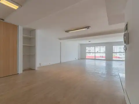 Oficina 2 ambientes con 2 baños