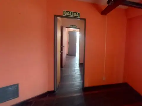 ALQUILER PH | 3 ambientes amplios ideal consultorio