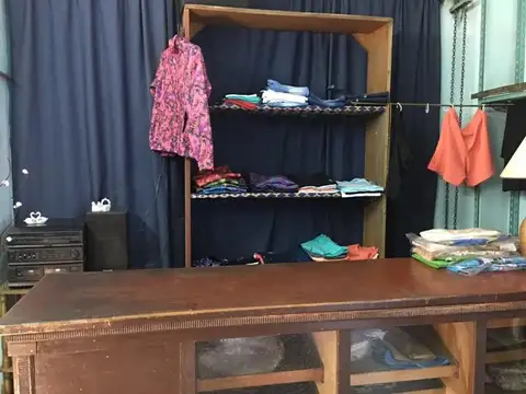 Casa en Venta con 4 cocheras